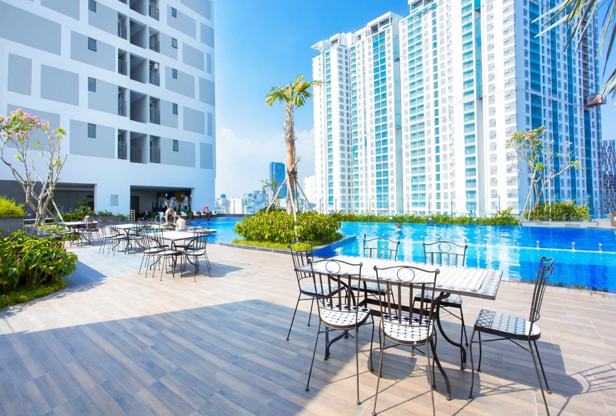 Stay With Me Saigon Apartment - Rivergate Residence Bandar Ho Chi Minh Luaran gambar