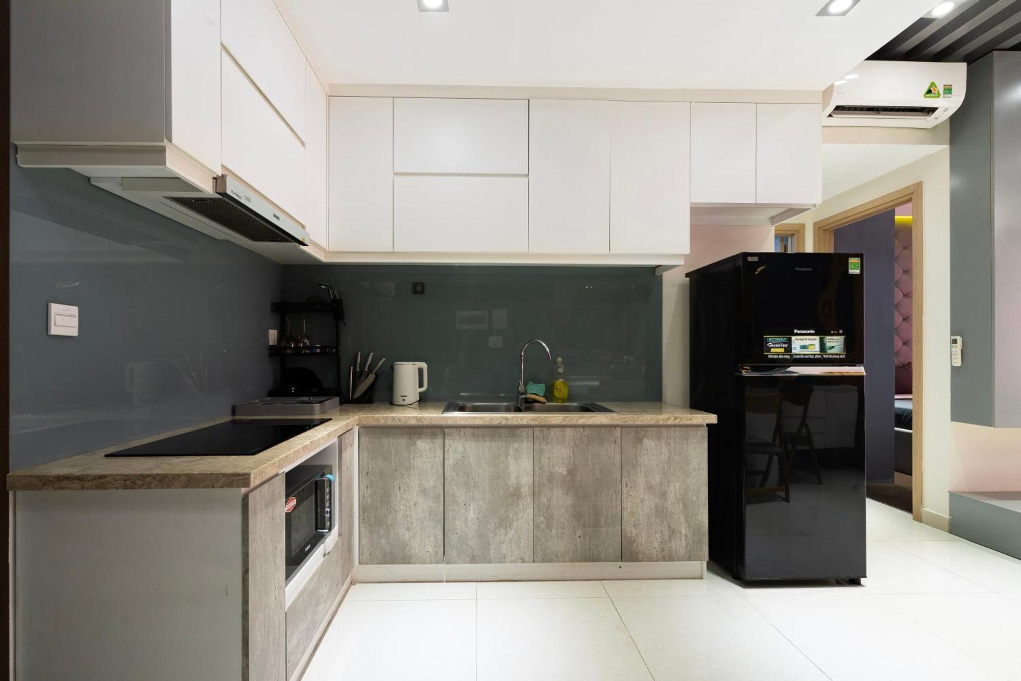 Stay With Me Saigon Apartment - Rivergate Residence Bandar Ho Chi Minh Luaran gambar