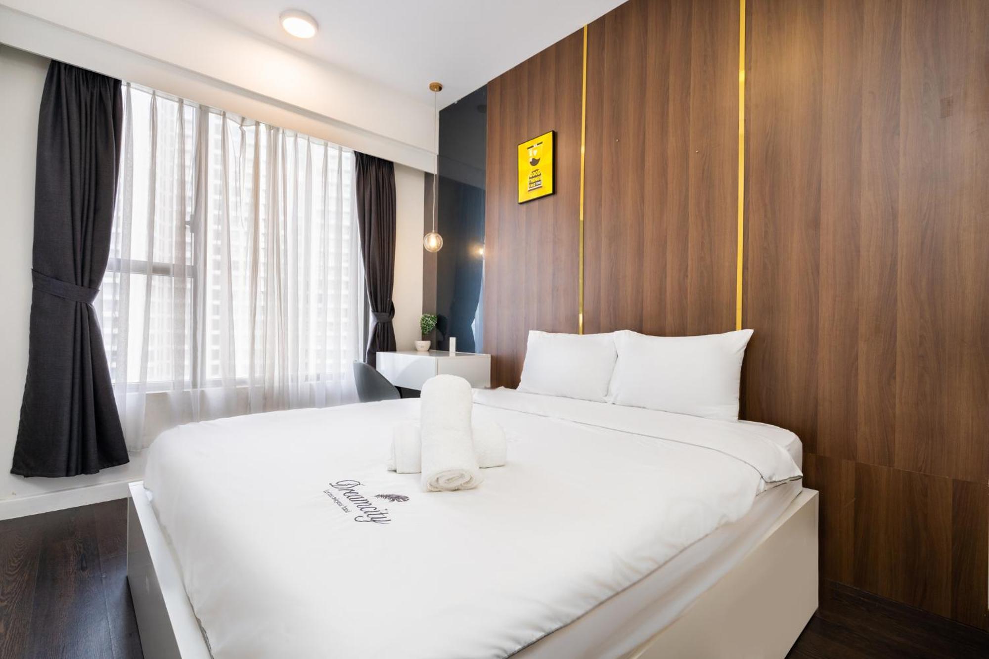 Stay With Me Saigon Apartment - Rivergate Residence Bandar Ho Chi Minh Luaran gambar