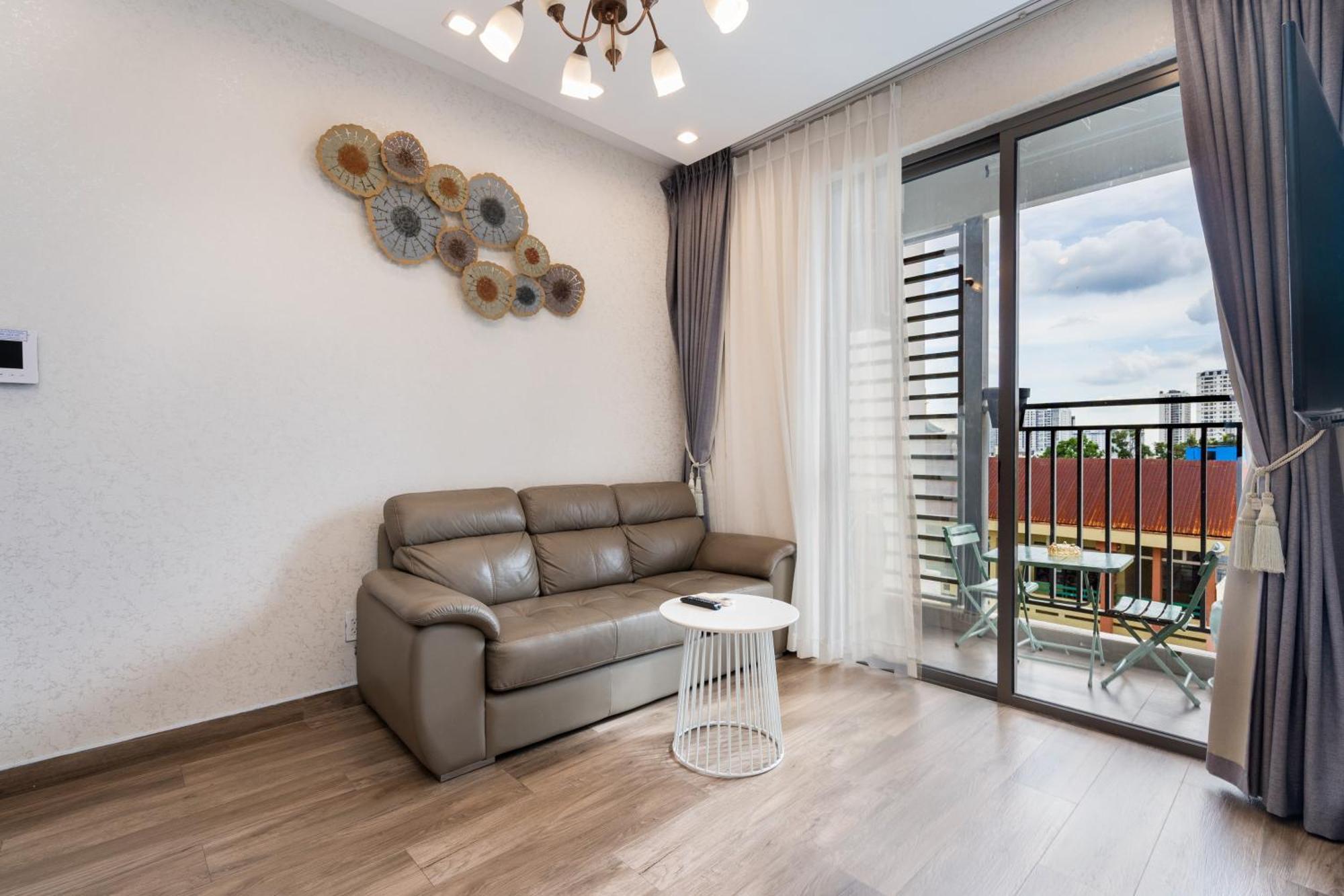 Stay With Me Saigon Apartment - Rivergate Residence Bandar Ho Chi Minh Luaran gambar